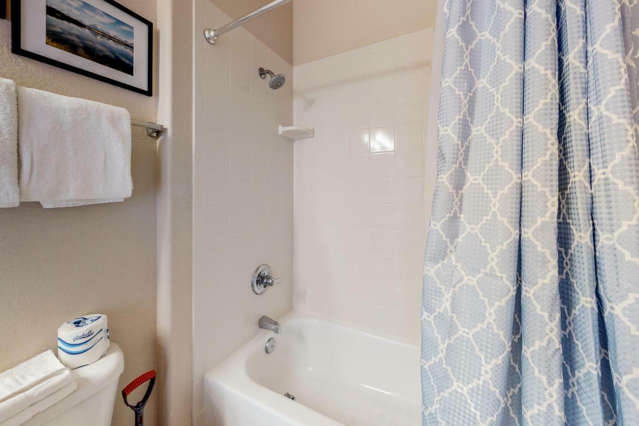 Tarn Landing B7 Apartment Frisco Bagian luar foto