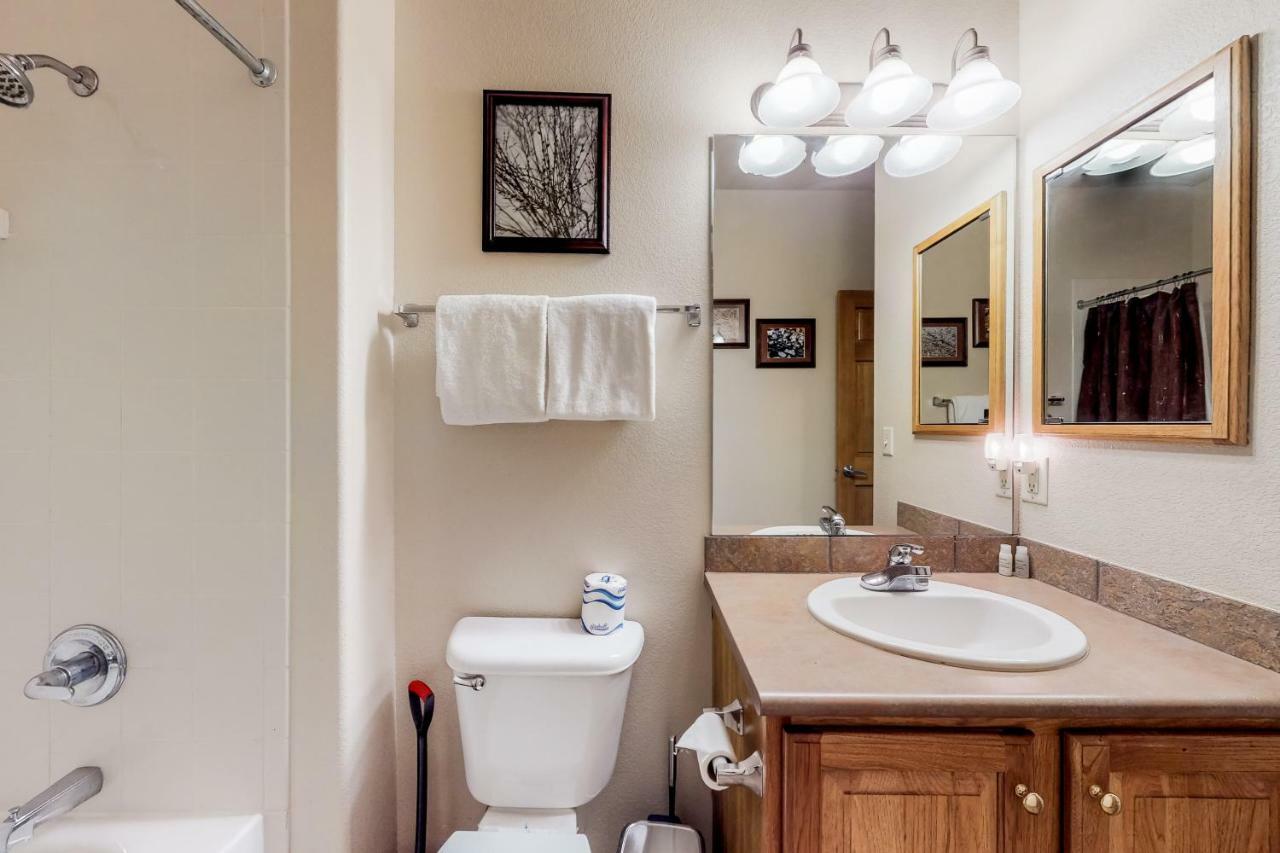 Tarn Landing B7 Apartment Frisco Bagian luar foto